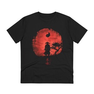 Crimson Moon Samurai: conception de t-shirt unique image 2