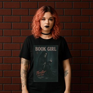 Book Girl Thriller Edition Shirt für Leser, Skelett T-Shirt für Buchliebhaber, Gothic Bookish Tee für Frauen