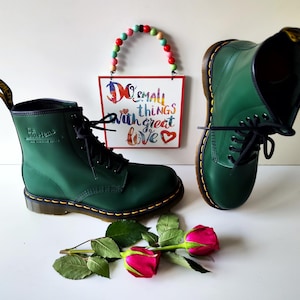 Dr Martens 1460 8 eye hole green pascal ankle leather boots UK6.5 EU40 US8.5