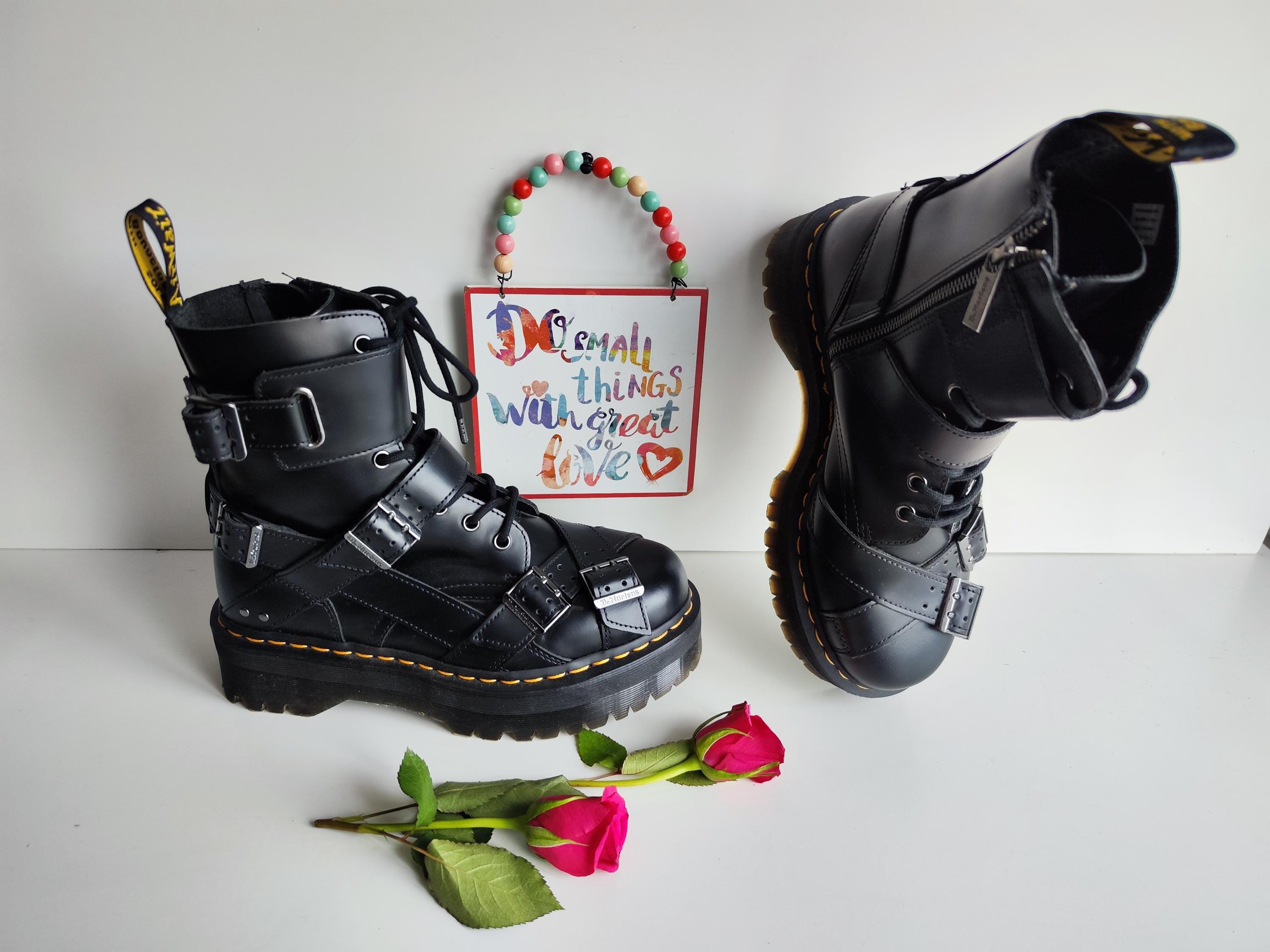 Jadon Boot Smooth Leather Platforms in Black | Dr. Martens