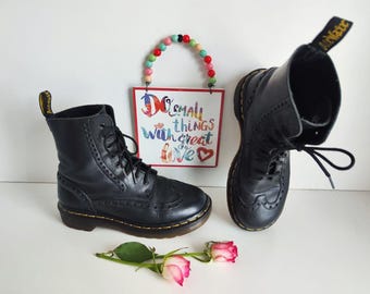 Dr Martens 1460 8 Hole 3A36 Brogue England Vintage Boots UK4 EU37