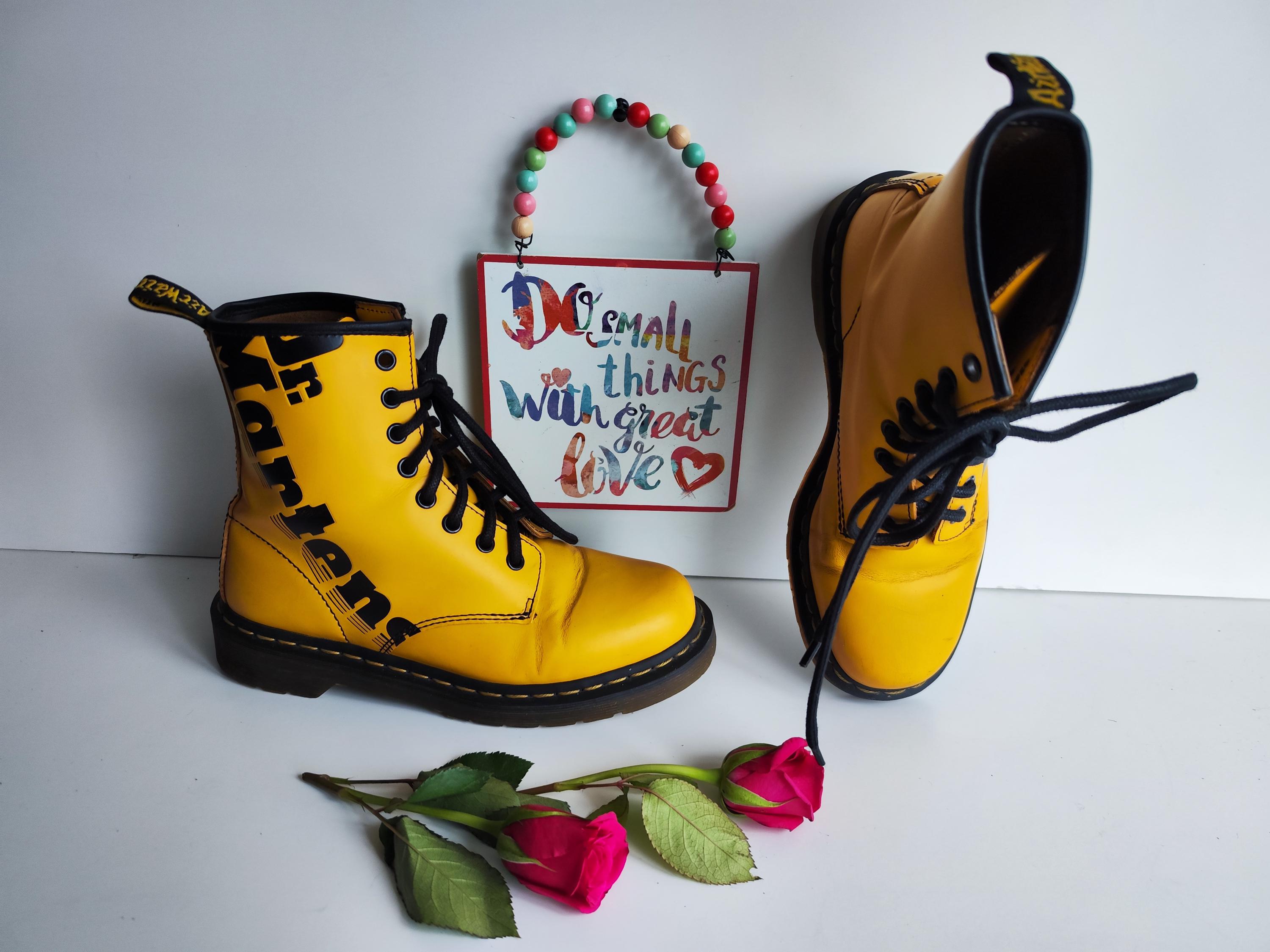 Dr. Martens Doc Black Leather 8-Eye Lace-Up Boots Yellow Welt  10.5 M sz 44 new Unisex Dr. Martens 101 Yellow Stitch | Zappos.com main image 2