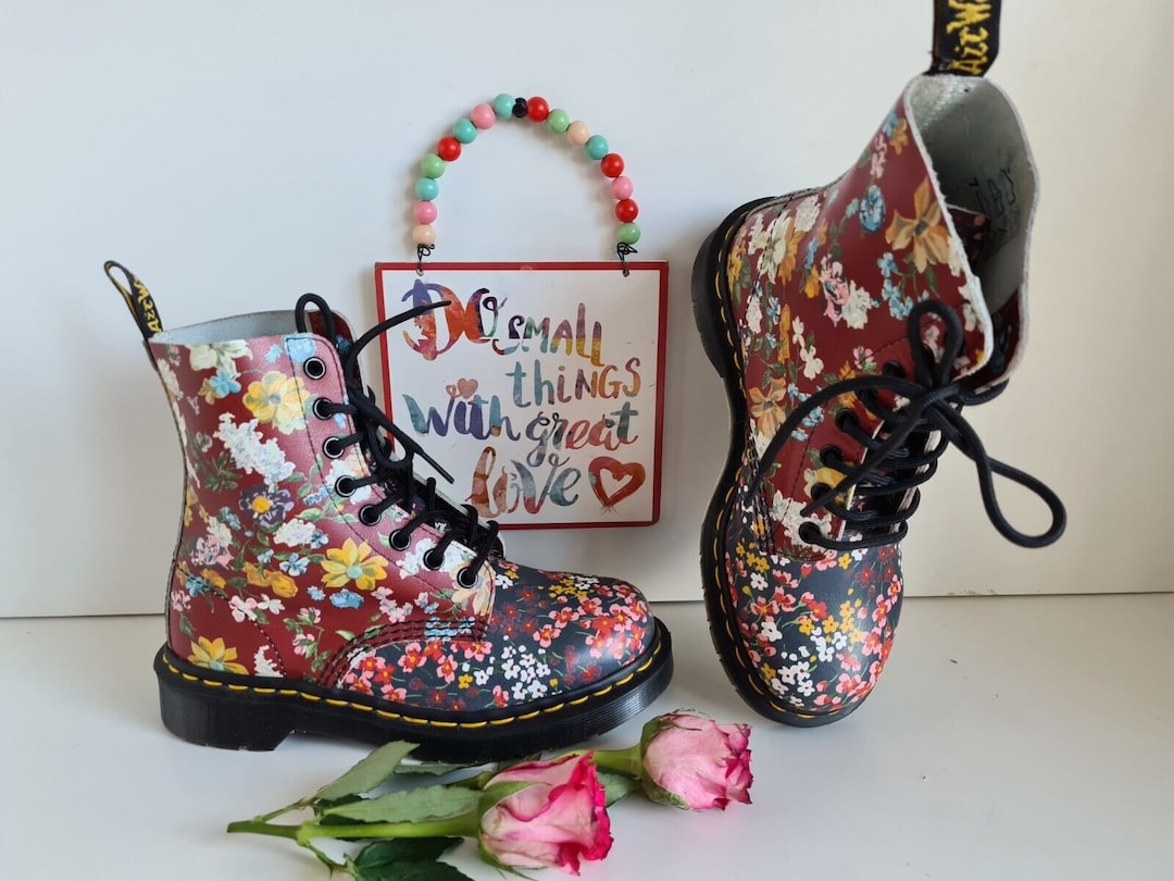 Dr. Martens 1460 Floral Boots, UK 4 EU 37 US 6 - Etsy Canada