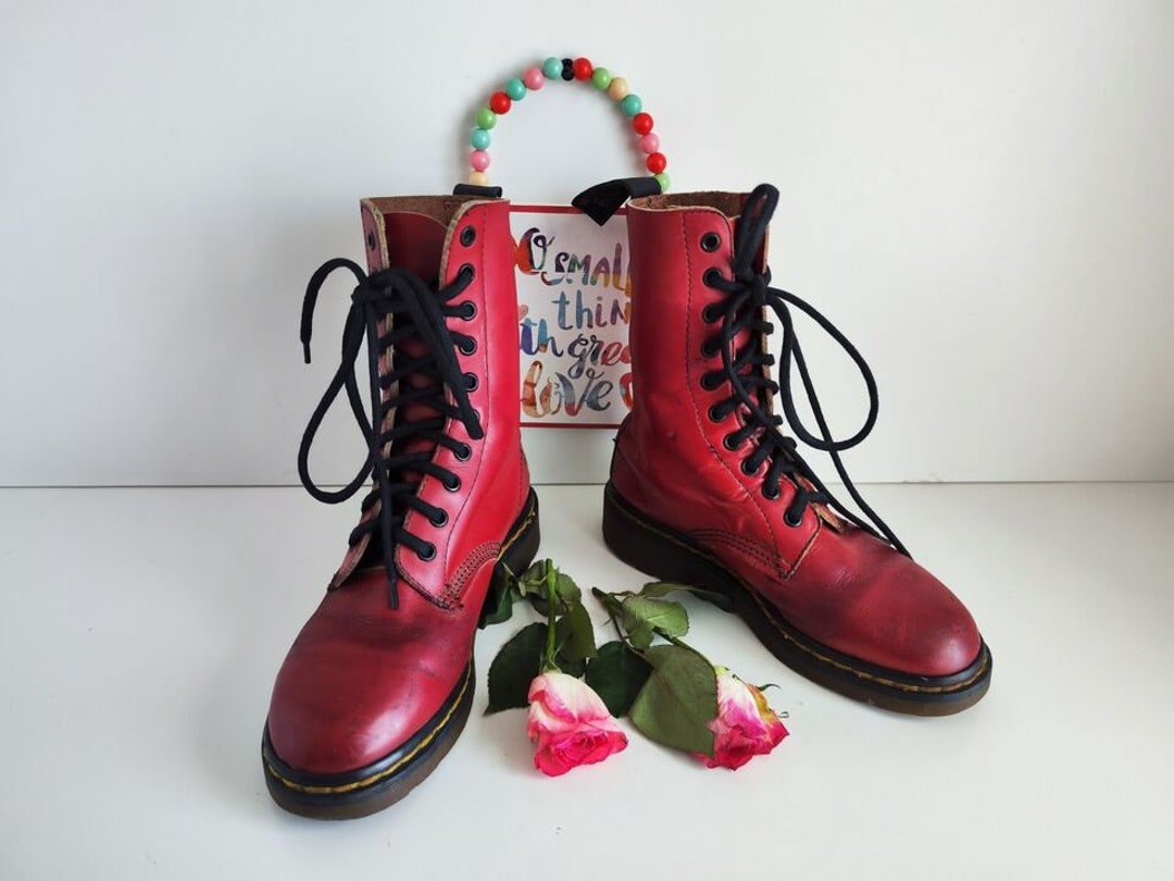 Dr. Martens Y's 10EYE チェリーレッド UK9 - メルカリ