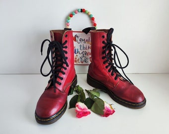 Doc Martens x Shelly London 1940 10 yeux rouge sang de boeuf angleterre vintage UK3 EU36 US5