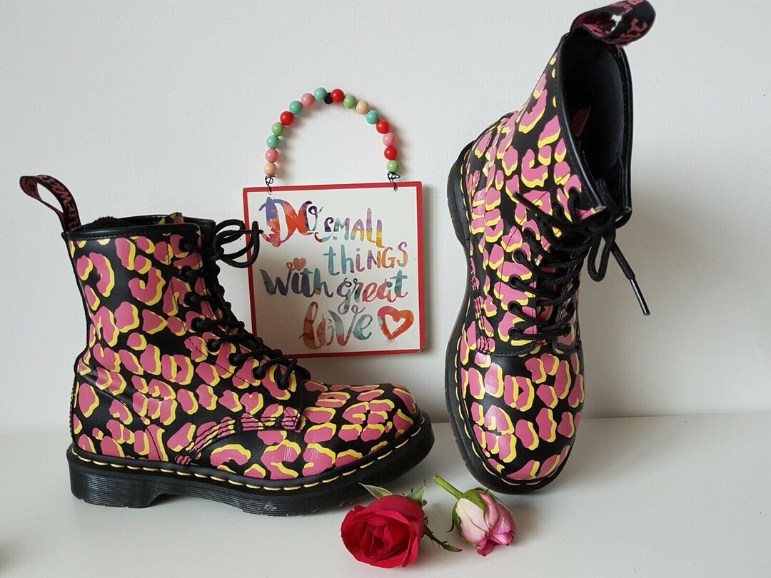 Dr Martens 1460 8 Hole Pascal Pink Black Panther Leopard