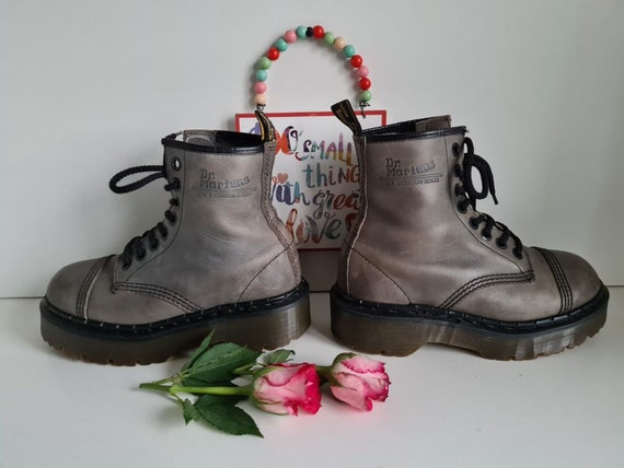 Dr Martens Vintage England Grey Quad Chunky Platform Boots Dr Martens Vintage England Grey Quad Chunky Platform Boots