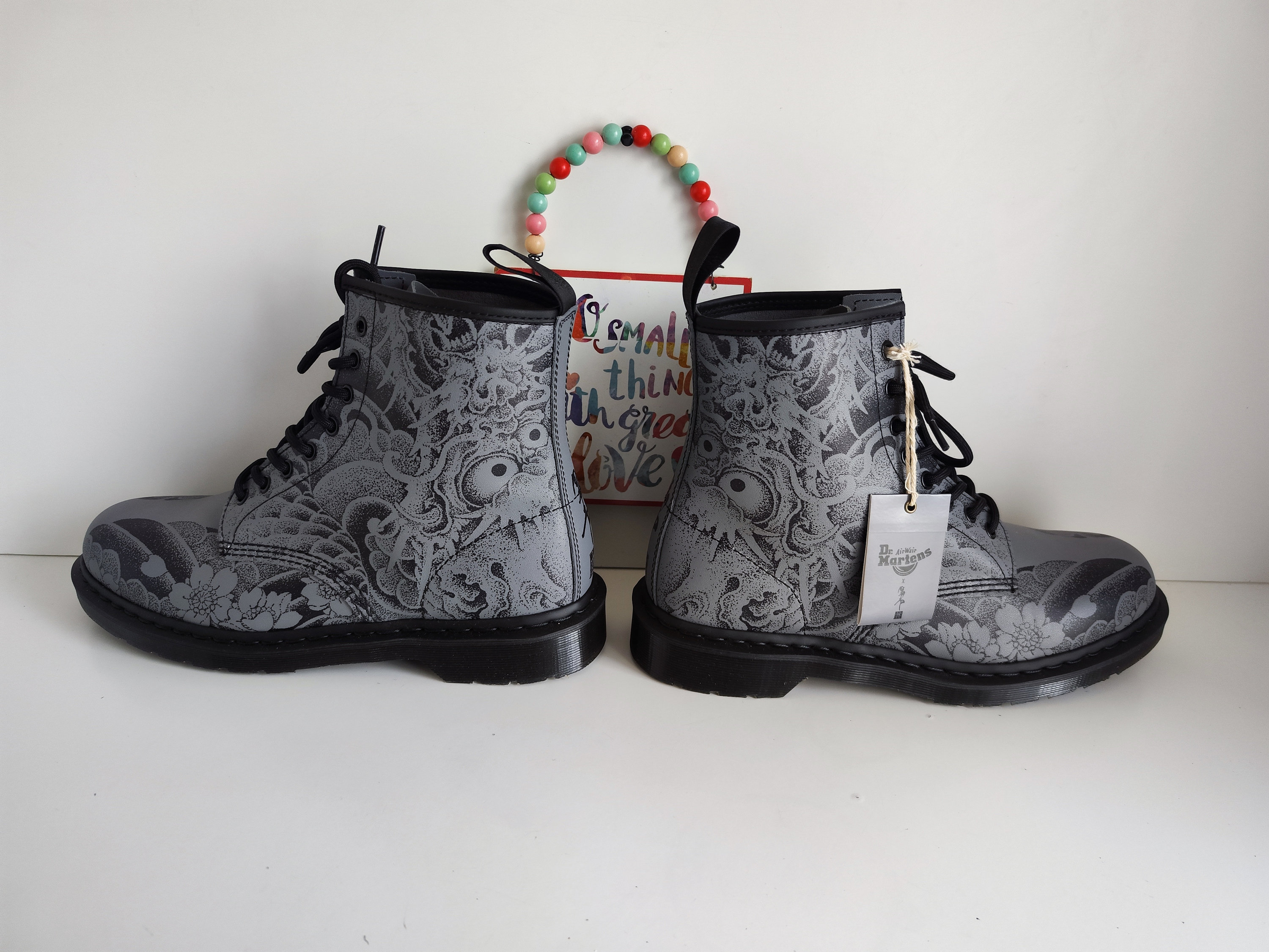 最終値下げDr.Martens 廃盤モデル　和柄　UK4 Dr Martens 1460 OT Tattoo Gunmetal Grey Japanese Dragon Art Boots