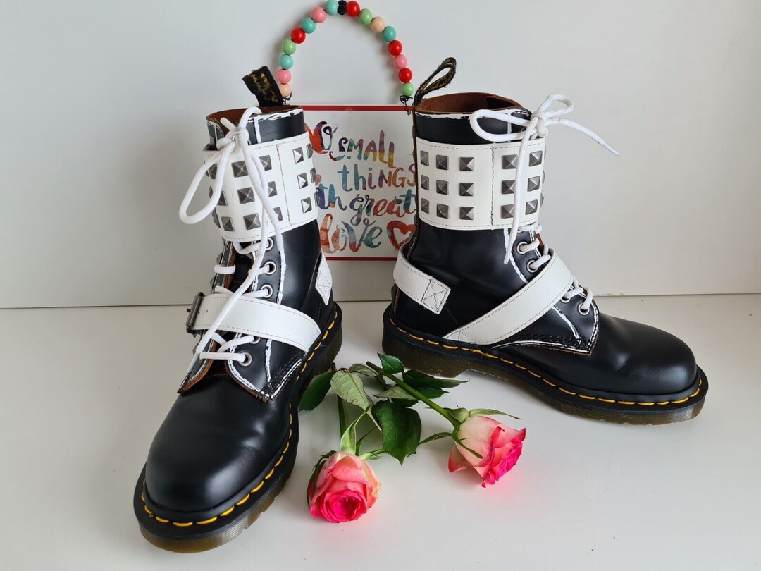 ドクターマーチン 1490 Joska Stud 10ホールブーツ il_1080xN.6055426088_tt5g.jpg