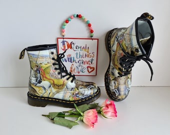 Rare Dr Martens George & Dragon Artist Museum 1460 8 Hole