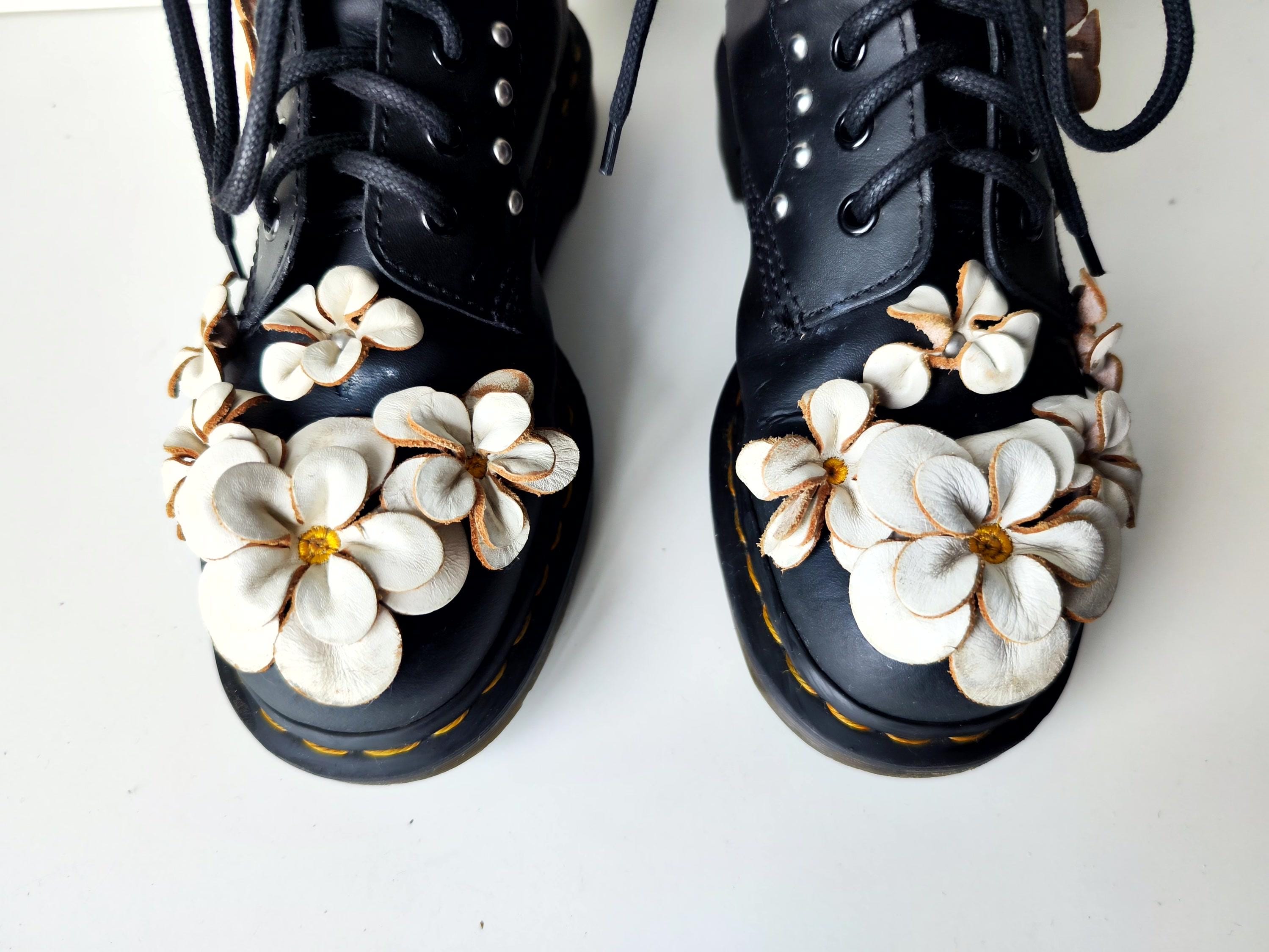 Dr martens 146 qq flowers black deals
