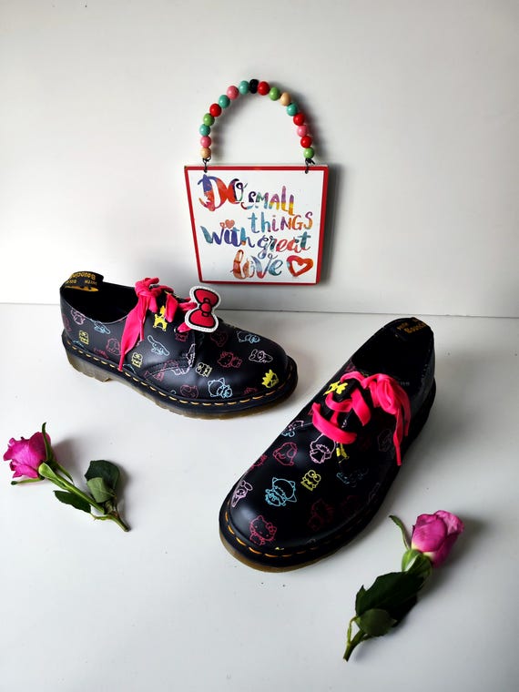 Dr Doc Martens 1461 HELLO KITTY and Friends Shoes Sanrio Anime UK7