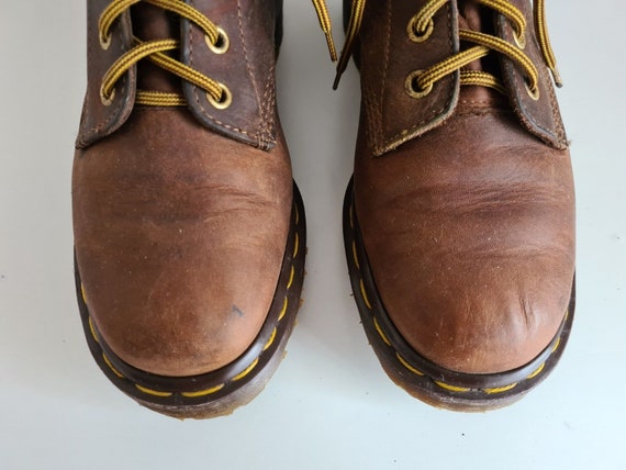 Dr Martens Aztec Vintage England Brown Gaucho Crazy Horse Collar