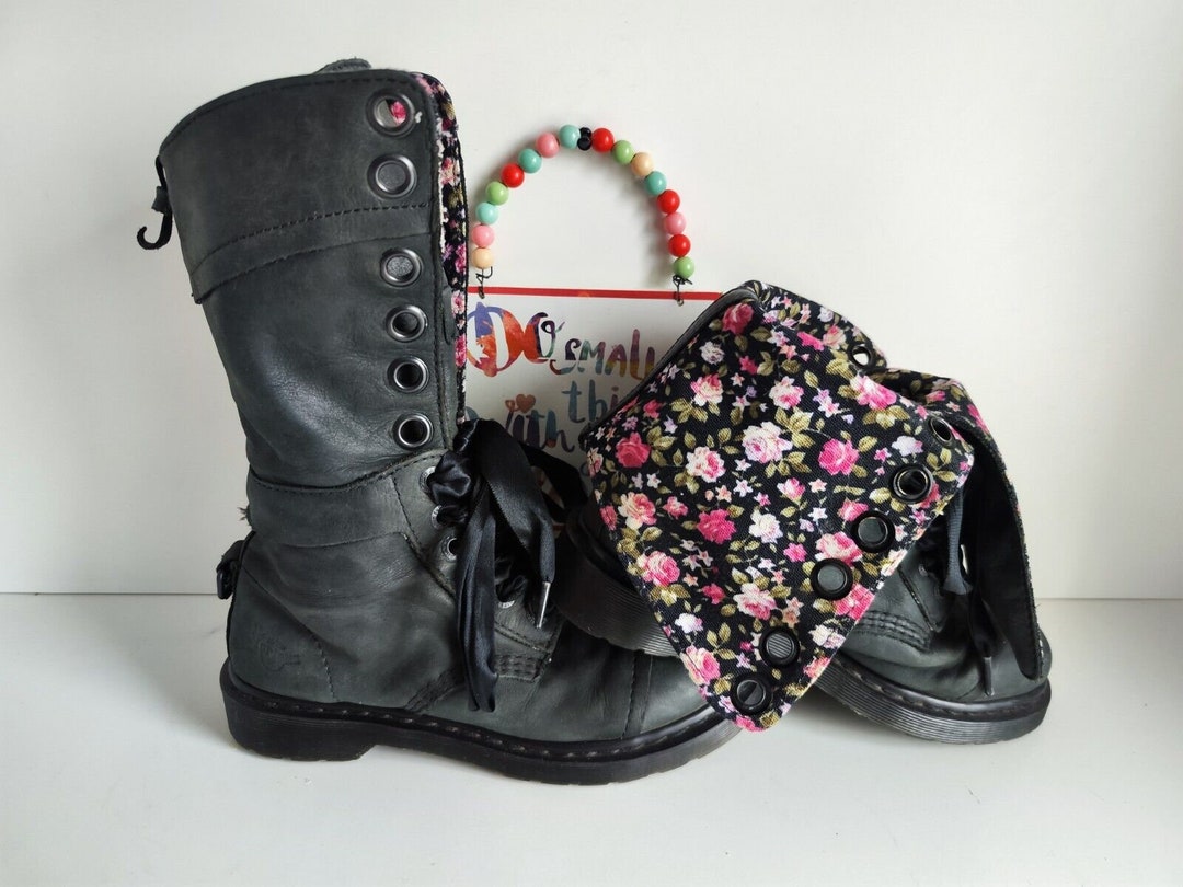 Dr Doc Martens Triumph Aimilita Mirage Floral Biker Leather Boots
