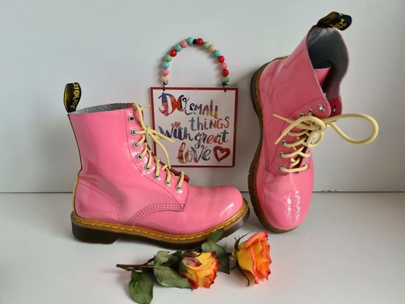 Dr martens pink 39 hotsell