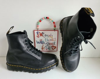 Dr Doc Martens 1460 Pascal black Ziggy ankle boots UK 9 EU 43 US 10