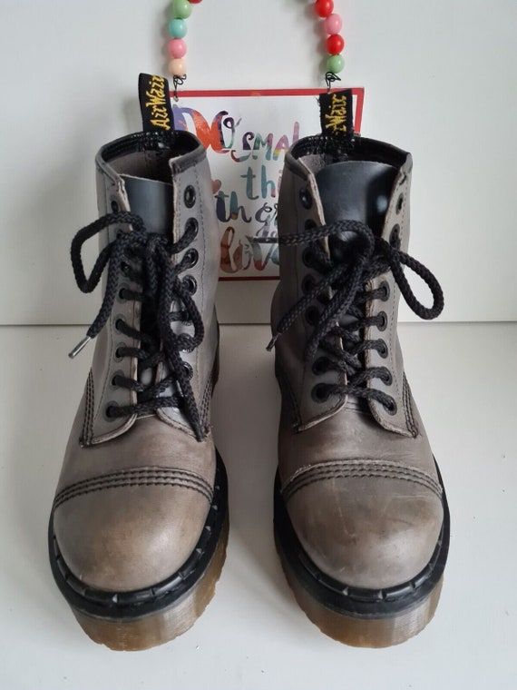 Dr Martens Vintage England Grey Quad Chunky Platform Boots Dr Martens Vintage England Grey Quad Chunky Platform Boots