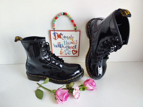 Dr Martens Patent Lamber Black Pascal 1460 8 Hole Boots UK6  display picture 2