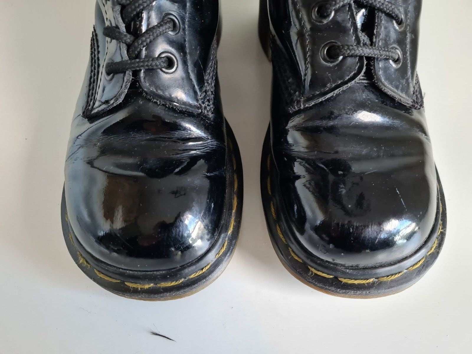Dr Martens 20 hole patent 1420 tall knee high England vintage heeled UK4 9730