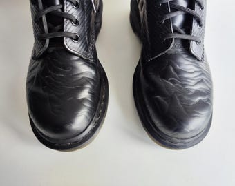 Dr Martens X Joy Division Unknow Pleasures 1460 Mono Ankle  display picture 1