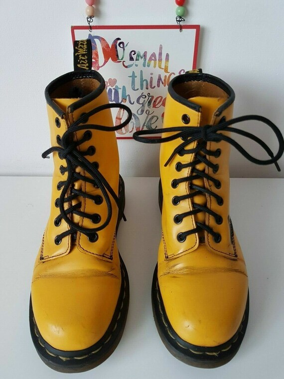 Dr Martens★MIE 1460 RUB OFF★兼用★BLACK+DMS YELLOW Dr Martens 1460 Rub Off Lux Black / Dms Yellow – Très Bien