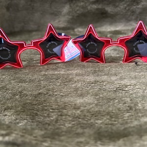Red Star Sunglasses - Etsy display picture 1