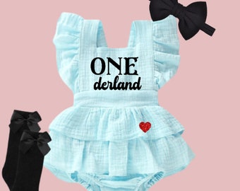 Onederland Baby Girl First Birthday Outfit, wonderland Boho First Birthday Romper, First Birthday Outfit, Baby girl, first Birthday Outfit,