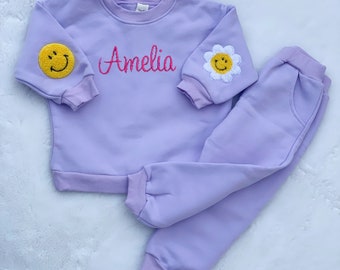 Embroider name baby daisy outfit Cute Sweatshirt Set for Babies and Toddlers, summer, fall, girl boy cozy outfit, sweatshirt and sweatpants