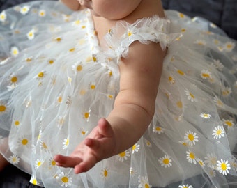 Daisy one Baby Girl First Birthday Outfit, Retro Boho First Birthday dress, white ,pink First Birthday dress, first smash cake Outfit,