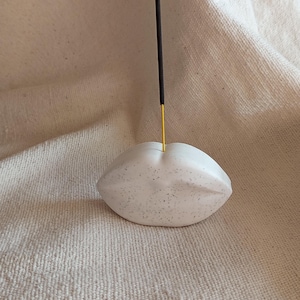 Lips Incense Holder