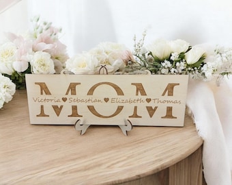 Personalized Wooden Mom Sign with Kids’ Names – Custom Gift for Mom