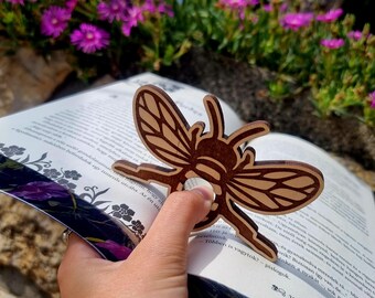 Personalized Bee Page Holder & Custom Wooden Bookmark Set