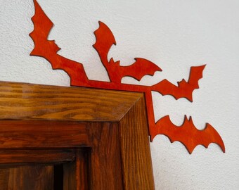 Halloween Bat Door Corner Decor – Wooden Flying Bat Decoration – Spooky Gothic Door Accent – Halloween Home Decor Indoor, Outdoor