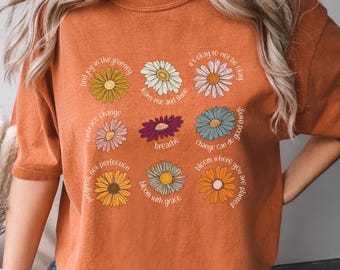 Maglietta con scritta "Comfort Colors Retro Flower", maglietta con citazioni positive, regalo motivazionale minimalista per la salute mentale