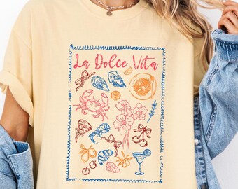 Camicia estiva Comfort Colors® La Dolce Vita, T-shirt estiva Italia, T-shirt Ciao Bella, Camicia con pesce in scatola, Camicia ispirata all'oceano Mermaidcore