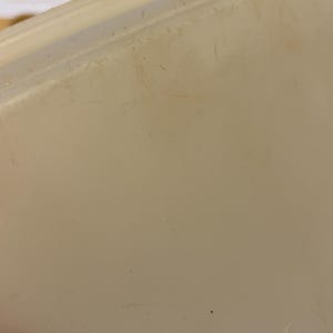 Contenitore per uova ripiene Tupperware, vassoio da portata color oro vintage - Cucina vintage immagine 6