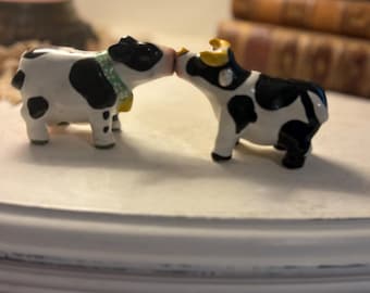Westland Giftware "Magnetic Kissing Cows" Salz und Pfefferstreuer - Vintage Decor