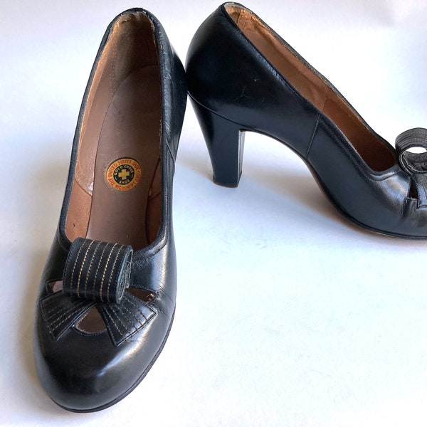 1940s  Gold Cross Black Leather Pumps with Coil Bow Detail