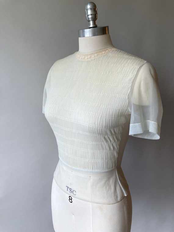 1940s-50s Sheer Nylon Off-White Shirred Blouse Wit