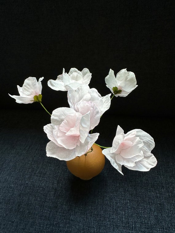 Wafer paper filler flowers for cake decoration (3 pc)