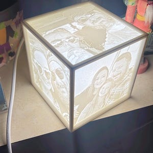 Custom Lithophane 3D printed lamp