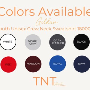 K&ouml;nnte beinhalten: Farbkarte f&uuml;r Gildan Youth Unisex Crew Neck Sweatshirt 18000B. Die verf&uuml;gbaren Farben sind Wei&szlig;, Sportgrau, Dunkelgrau meliert, Schwarz, Rot, Weinrot, K&ouml;nigsblau und Marineblau.