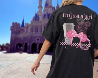 Ich bin nur ein Mädchen, Disney Main Street T-Shirt, Girly Disney Trip Comfort Colors Shirt
