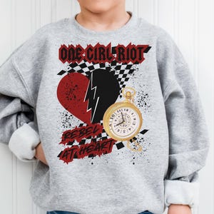 Rise of Red, Subtiler Themenpark Jugend Rundhals-Sweatshirt, Disney Sweatshirt, Descendants