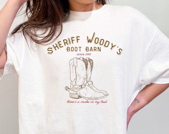 Camiseta de colores cómodos del Sheriff Woody Boot Barn, camiseta familiar de Disney
