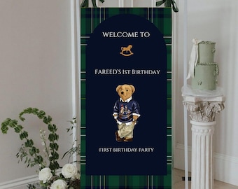 Babyparty-Willkommens-Schild mit kariertem Teddybär | Reiterstil (bearbeitbare Canva-Vorlage)