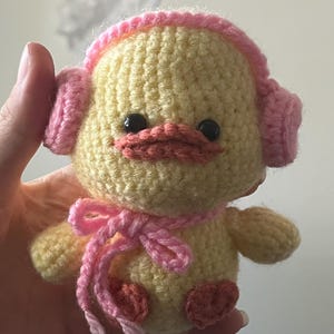 完成品 | 手作りかぎ針編みのアヒル | アヒルのぬいぐるみ | 編み