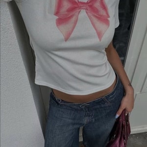 Tshirt Pink Bow Baby Tee, Vintage Graphic Tee Ribbon, Y2K Aesthetic Printed Shirt, Pinterest Coquettecore, Streetwear Women Men