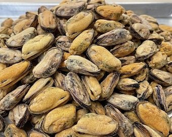 Freeze-Dried Mussels Dog Treats + Food Topper | Single Ingredient | Crunchy Seafood Protein | Training Treat