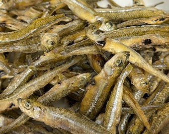 Drhydrated Smelt Fish Dog Treats and Cat Treat + Food Topper | Single Ingredient | Crunchy Seafood Protein | Training Treat